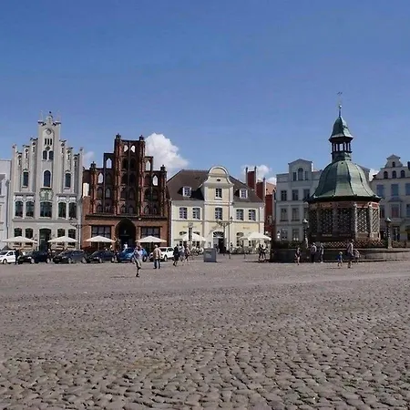 Lieblingsplatz In Der Altstadt - Abc341 *